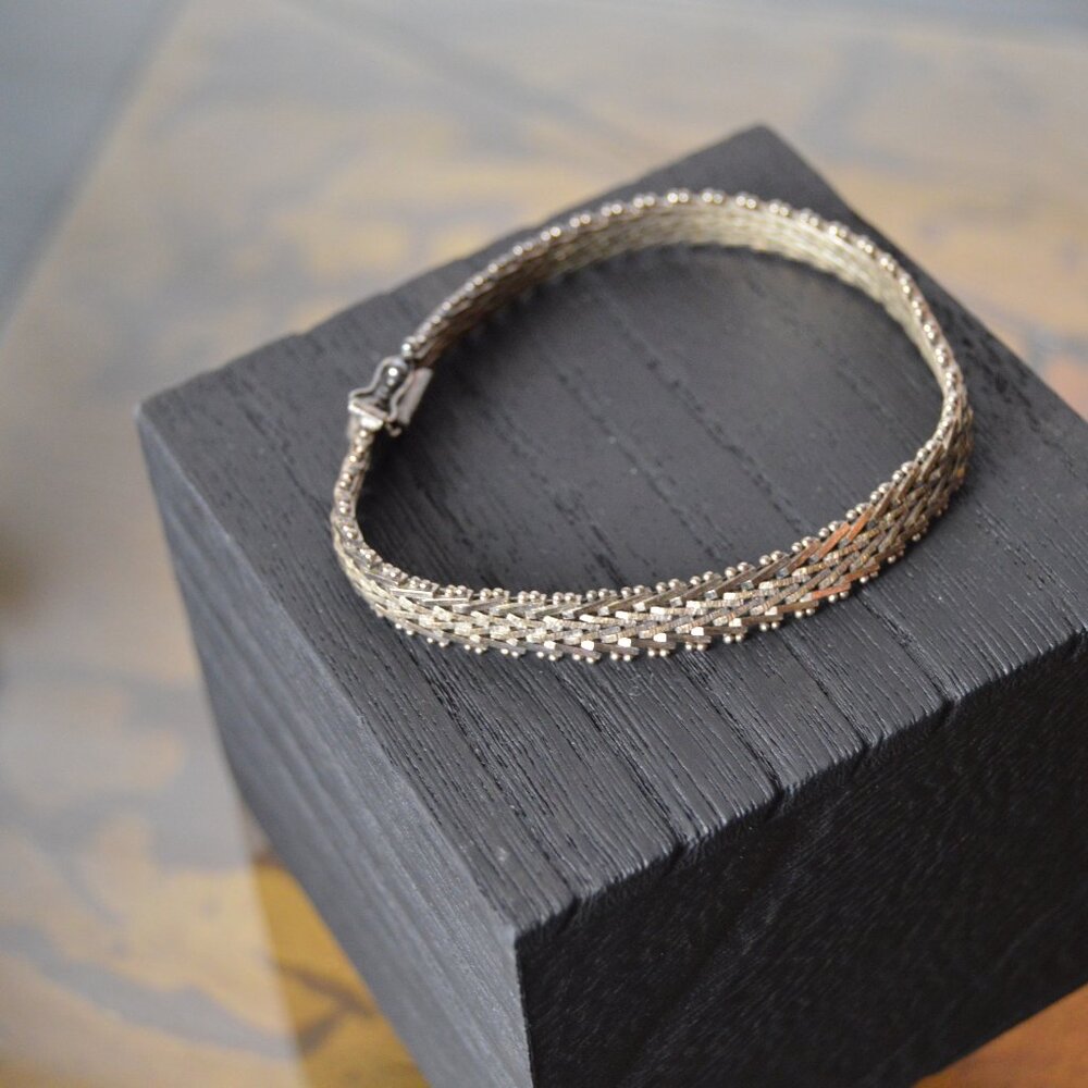 Vintage herringbone sterling silver chain bracelet, 7" - Picture 2 of 5